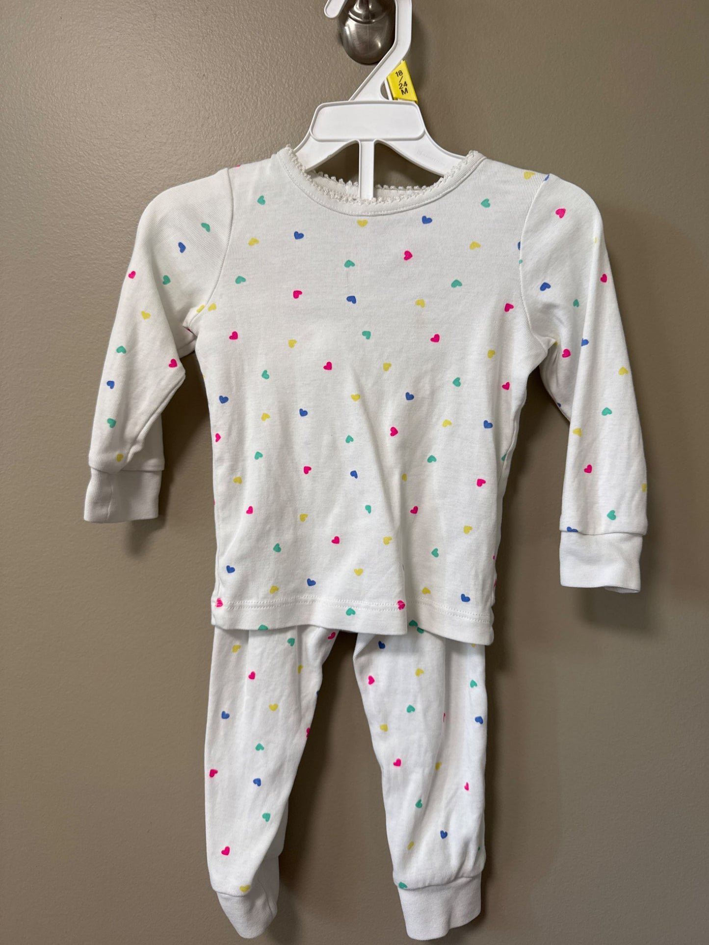 George White with hearts printed PJs 12 to 18 months, Kids 18 Month (12-18M)