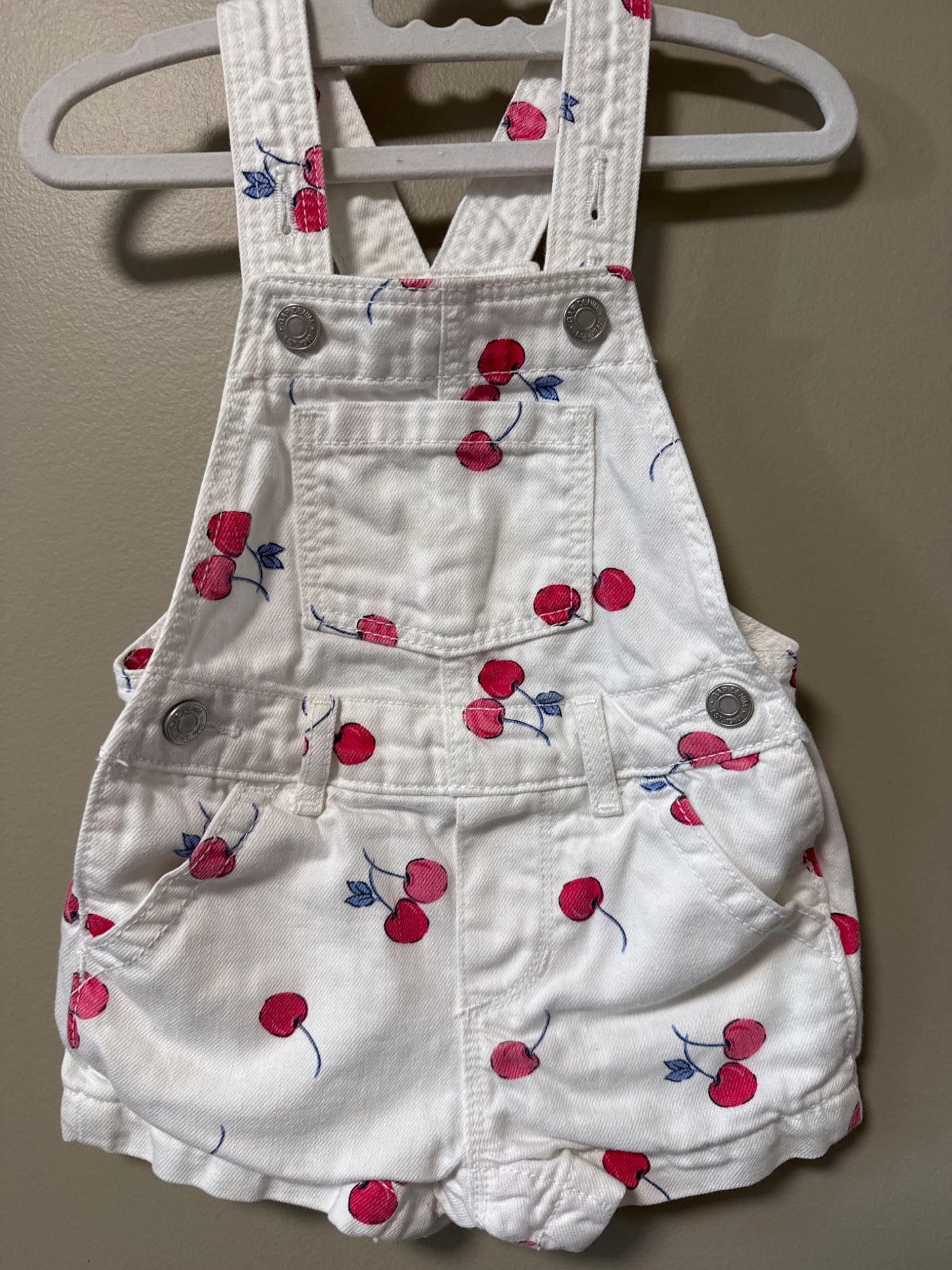 Baby gap cherry print  shortalls 12 to 18 months, Kids 18 Month (12-18M)