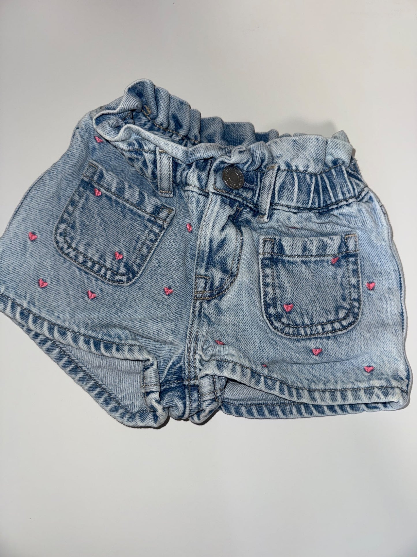 Baby gap stride short size 6 to 12 months embroidered heart detail, Kids 12 Month (9-12M)