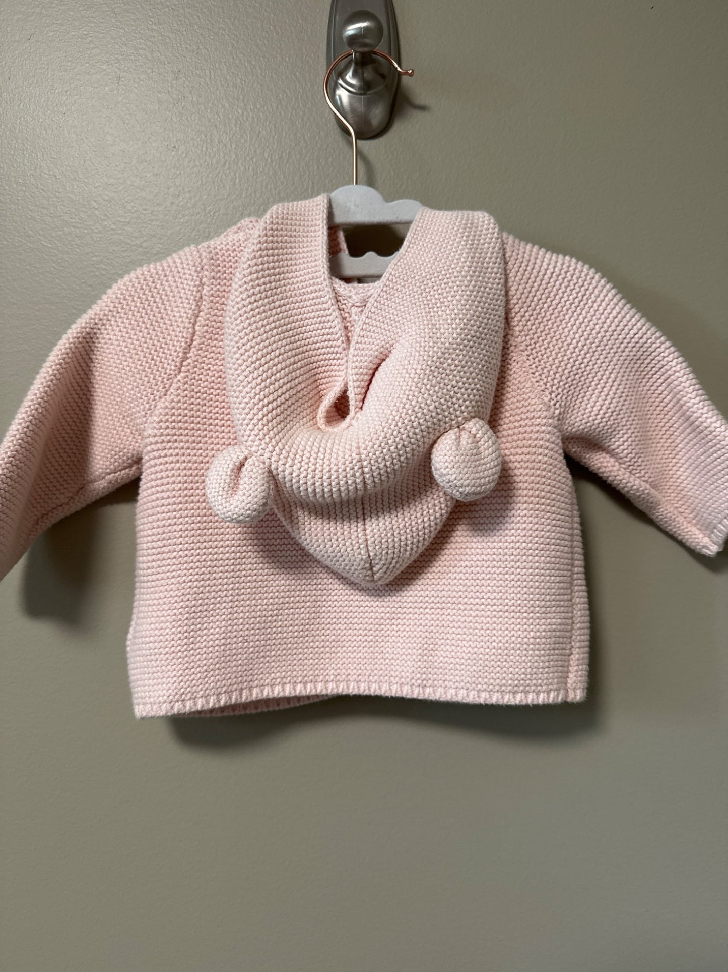 Baby gap pink knit cardigan with hood size 3-6months, Kids 6 Month (3-6M)
