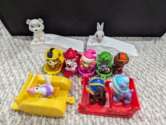 Paw Patrol Lot #2  - Sledding Pups