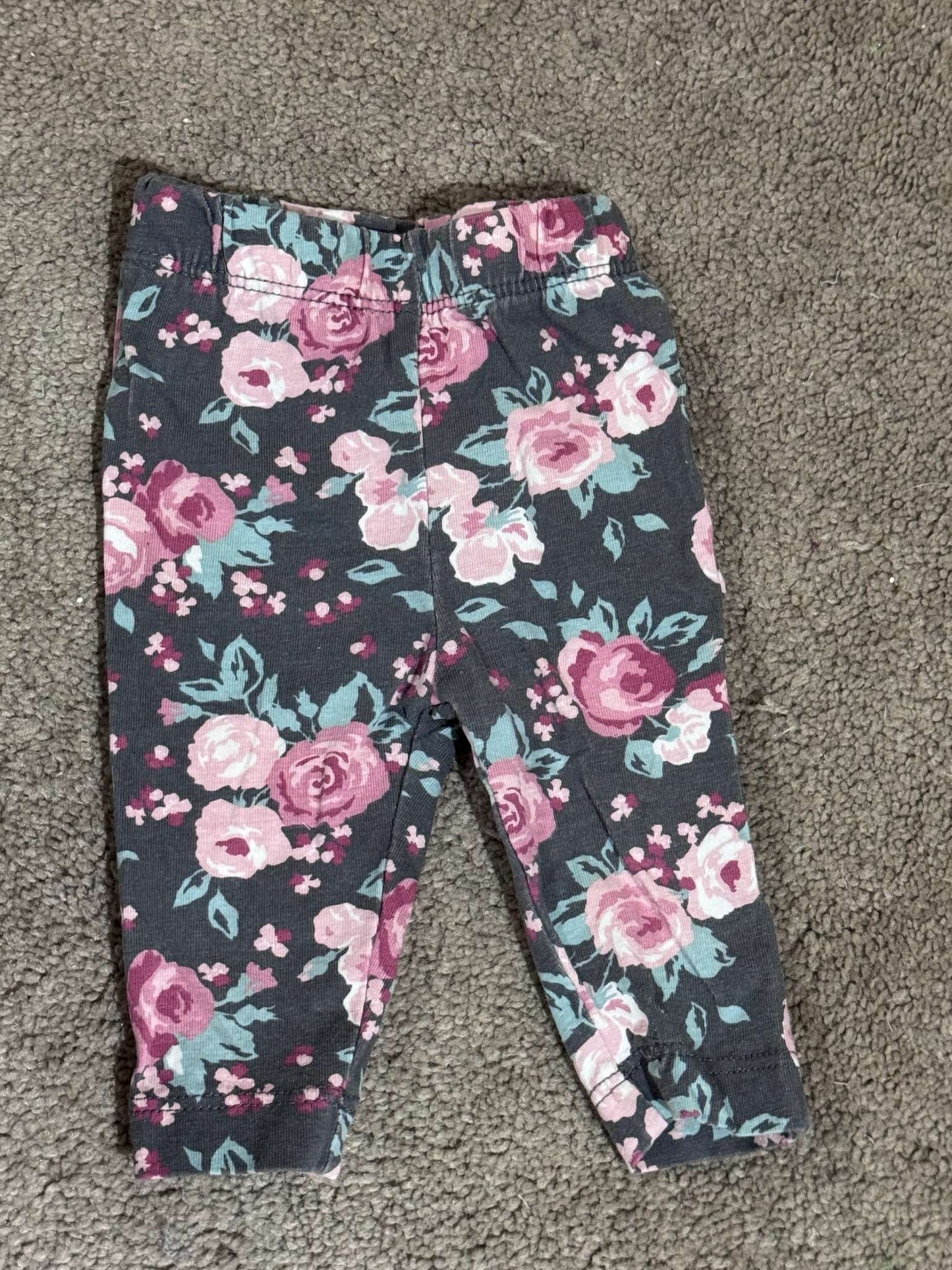 Set of four (4) Leggings/Pants - sizes 0-3 Months, Kids 3 Month (0-3M)