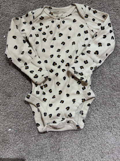 Bundle of 5 Long-Sleeved Newborn Onesies, Kids Newborn