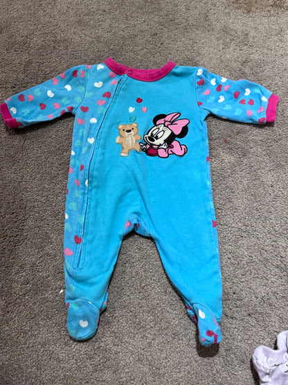 Bundle of 4 Onesies , Kids 3 Month (0-3M)