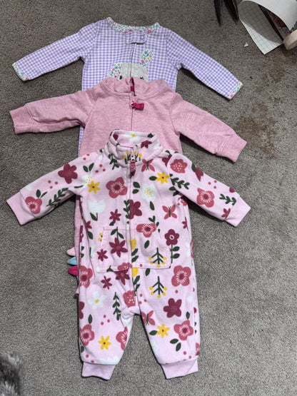 Bundle of Onesies. , Kids 3 Month (0-3M)