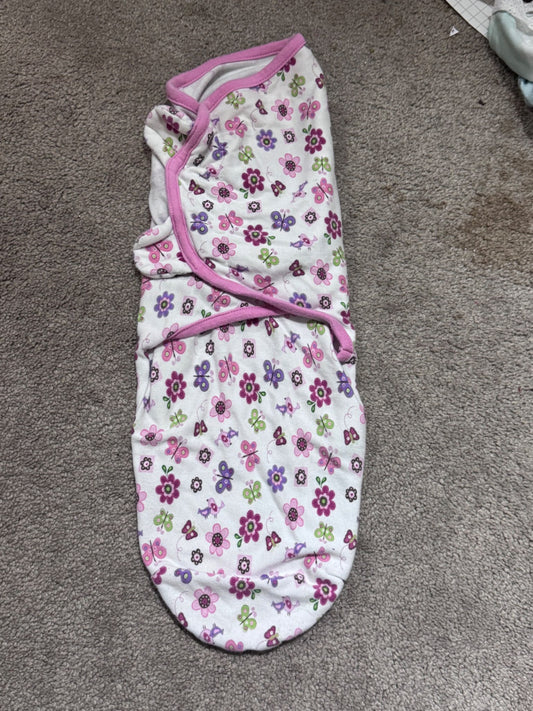 Set of 3 swaddles , 0-3 Months (Newborn)