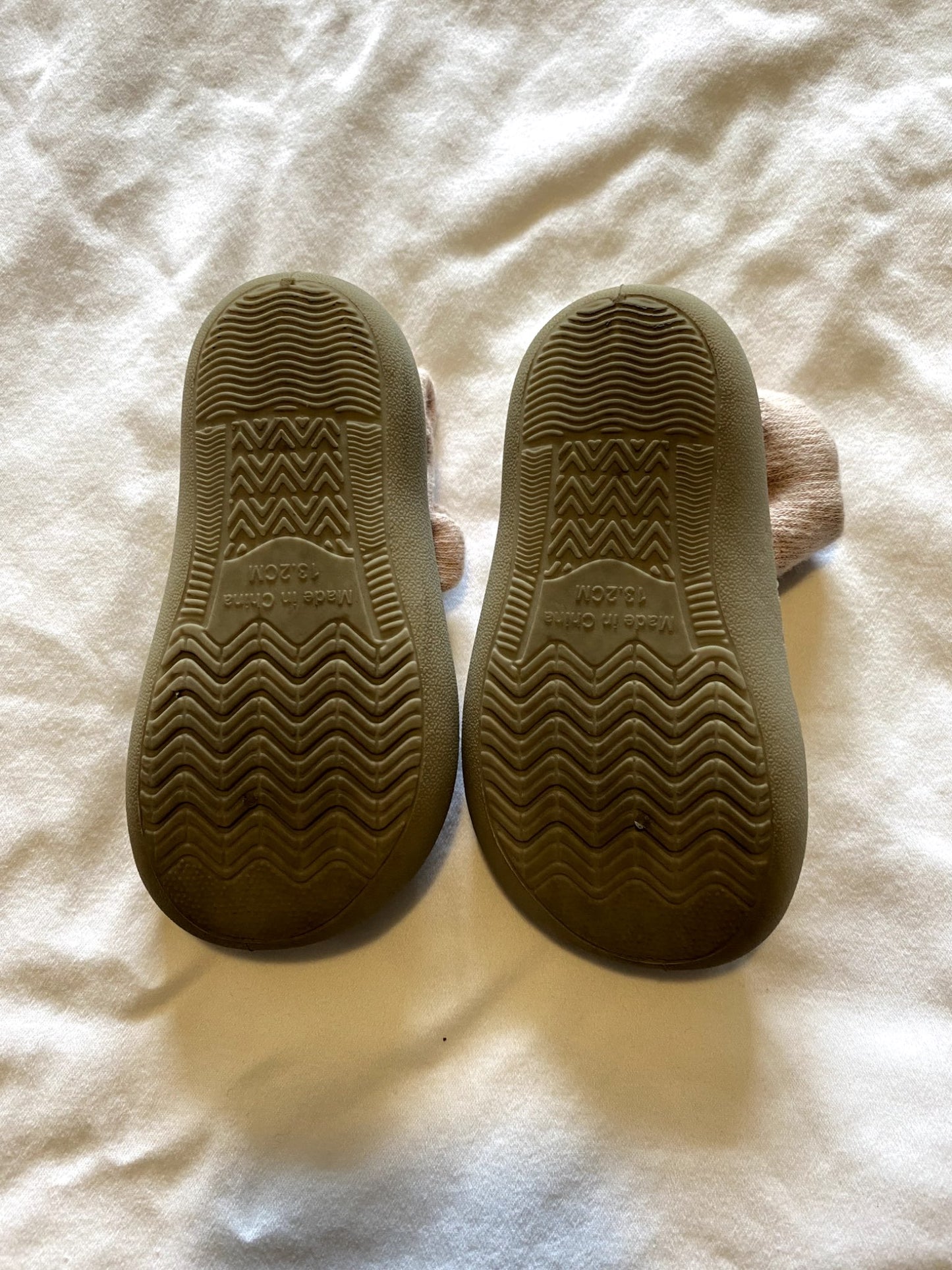 Little Yoga Sock Shoes Size 13.2cm / US 6, Shoes 6 (Walkers:12-24 mth)
