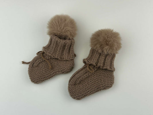 Knitted booties with large pom pom, Brown, 0-6m, Shoes 2 (Baby: 0-12 mth)