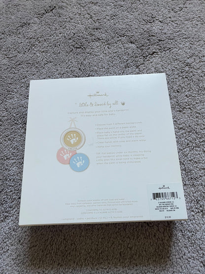 BNWT Hallmark Handprint Frame Kit