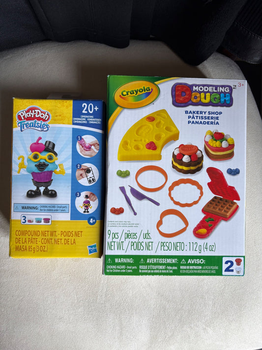 NEW Play-Doh Treatsies + Crayola Moulding Dough