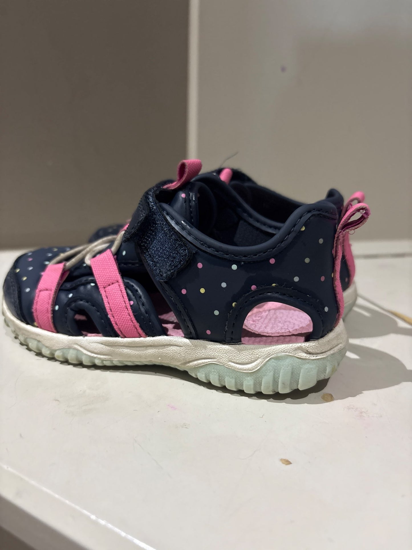 Girls sandal runners, Shoes 10 (Toddler:2-4yr)