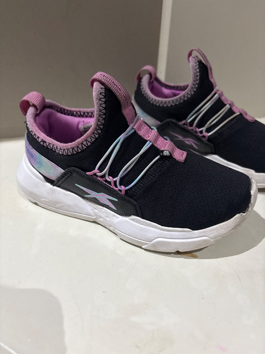 Girls runners, Shoes 10 (Toddler:2-4yr)