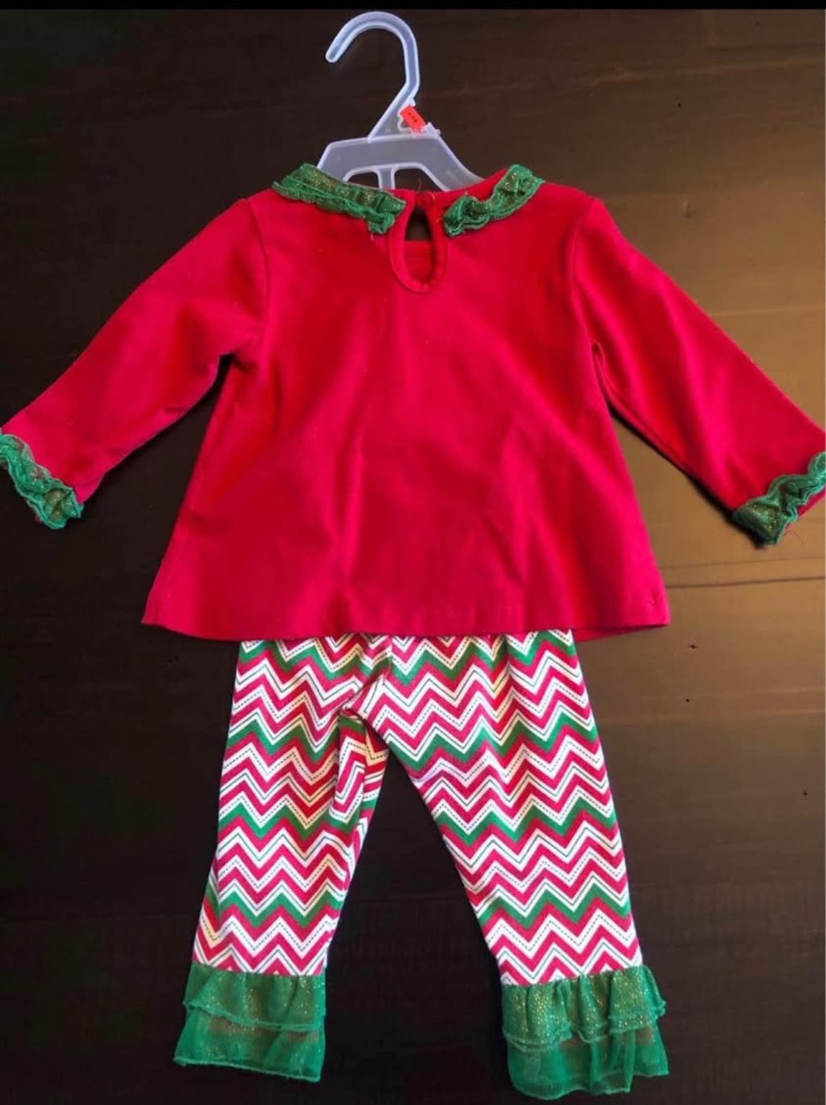 2 Cute Christmas outfits, Kids 9 Month (6-9M)