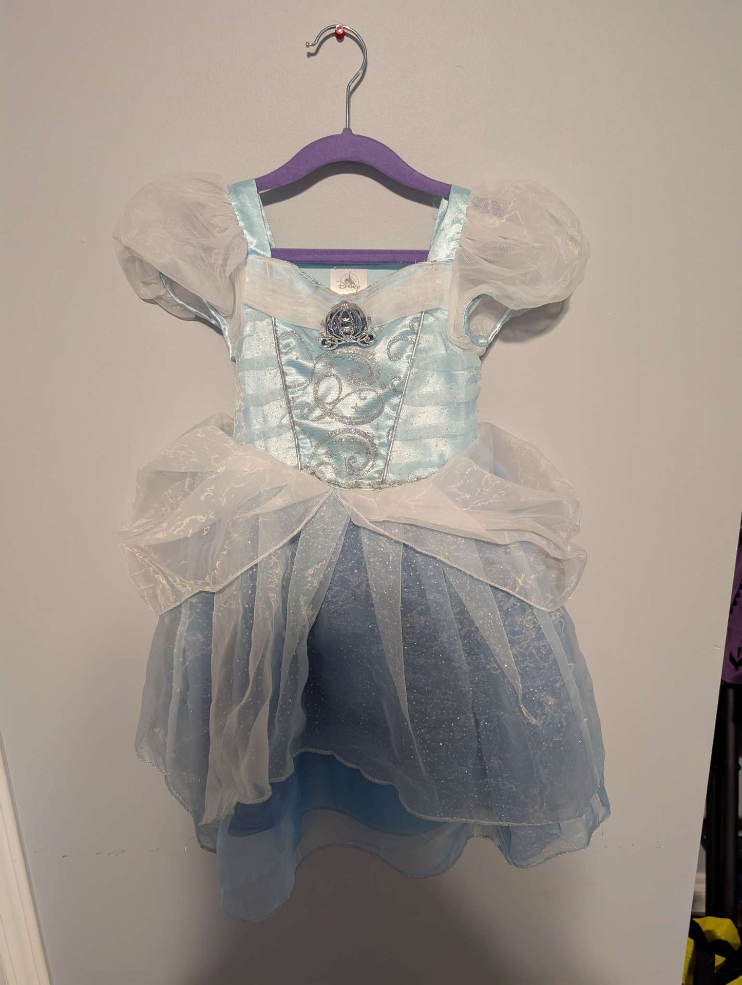 Disney store Cinderella costume size 3, Kids 3T