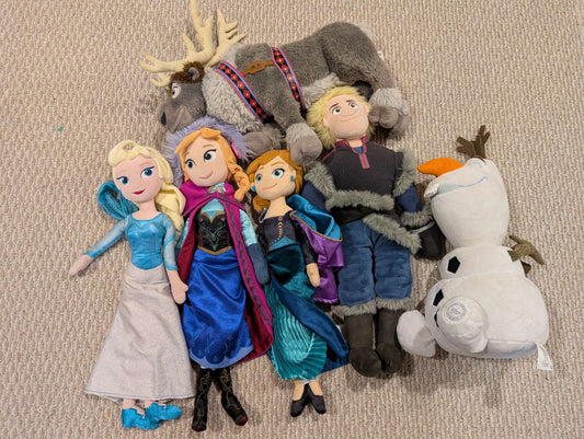 ❄️ Disney Frozen Plush Doll Set – Elsa, Anna, Kristoff & Sven ❄️