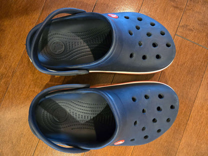 Crocs kids' Crocband clogs (Navy+red stripe) - RRP $50, Shoes 3 (Kids:4-8yr)