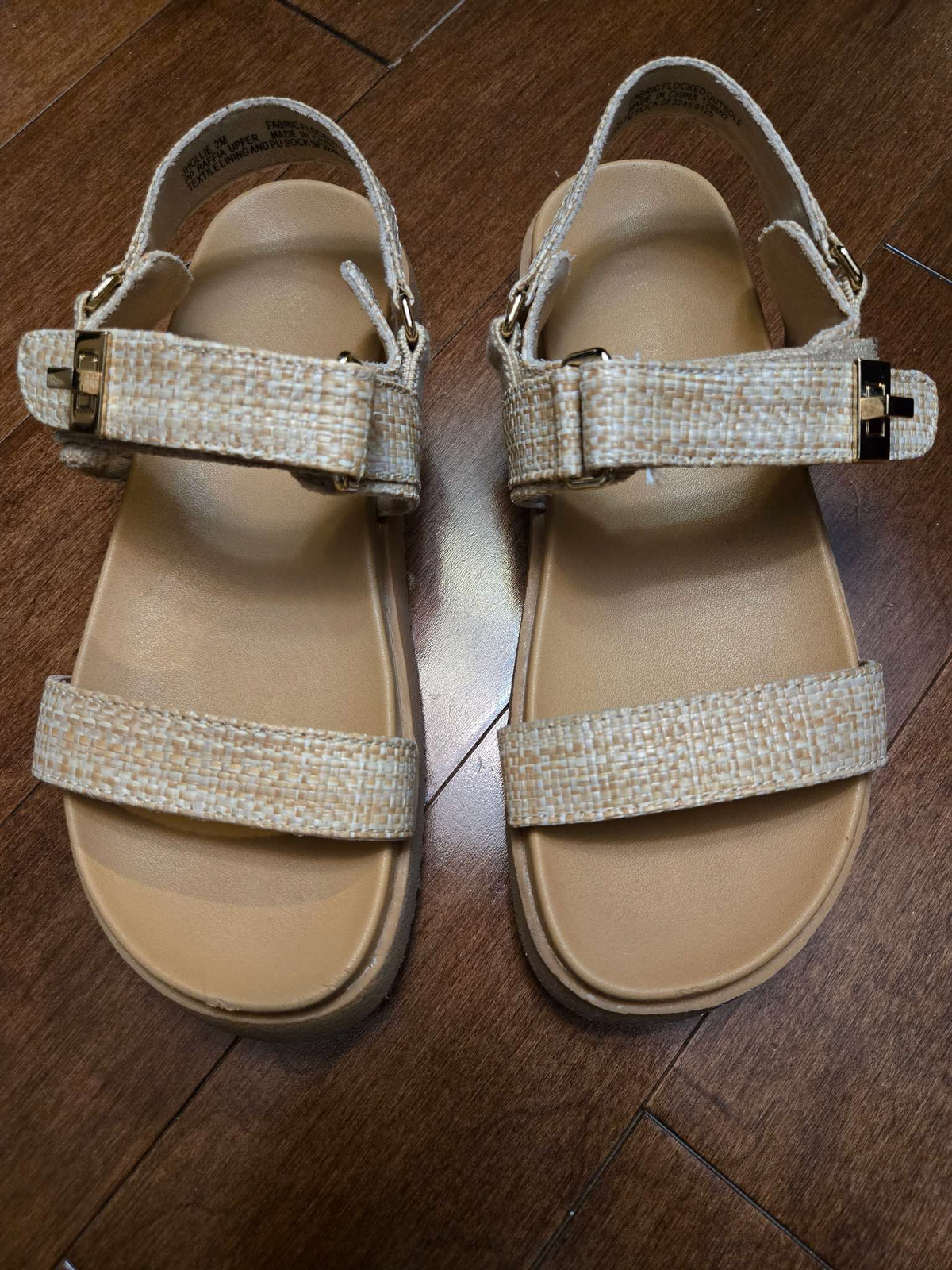 Steve Madden Kids Bigmona Raffia Flatform Sandals (Retail for $70), Shoes 2 (Kids:4-8yr)