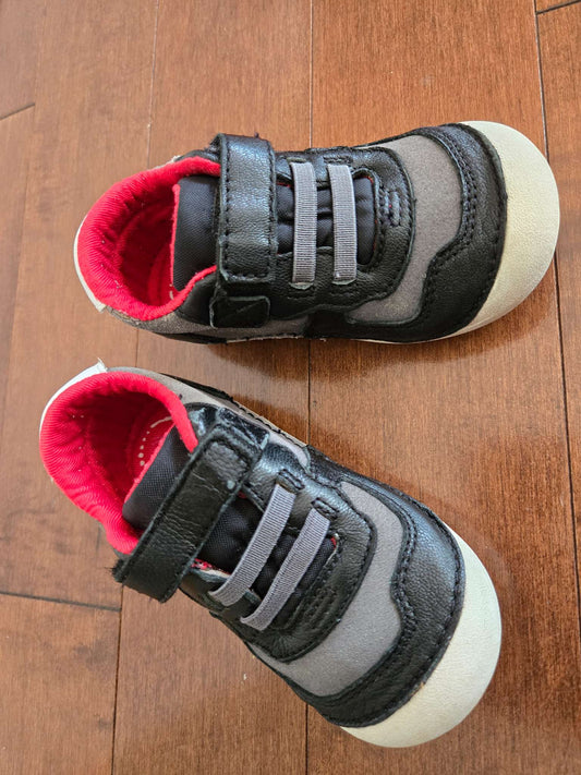 Stride Rite "Barnes" toddler boy sneakers, Shoes 6 (Walkers:12-24 mth)