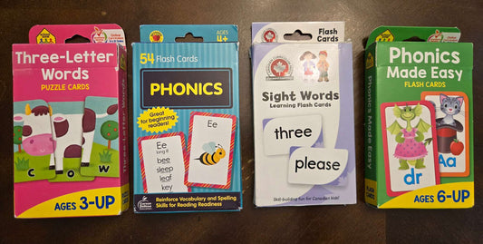 Assorted ear;y literacy-themed flash cards (bundle of 4)