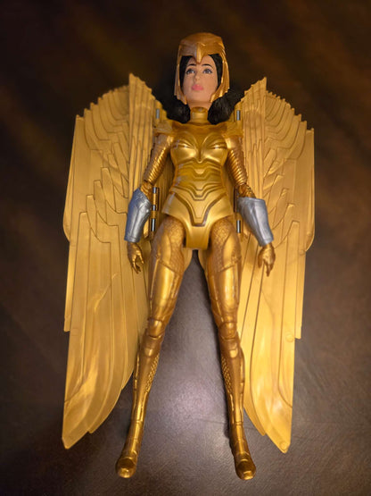 light up Wonder Woman 1984 12" action figure in golden armor (RRP $35)
