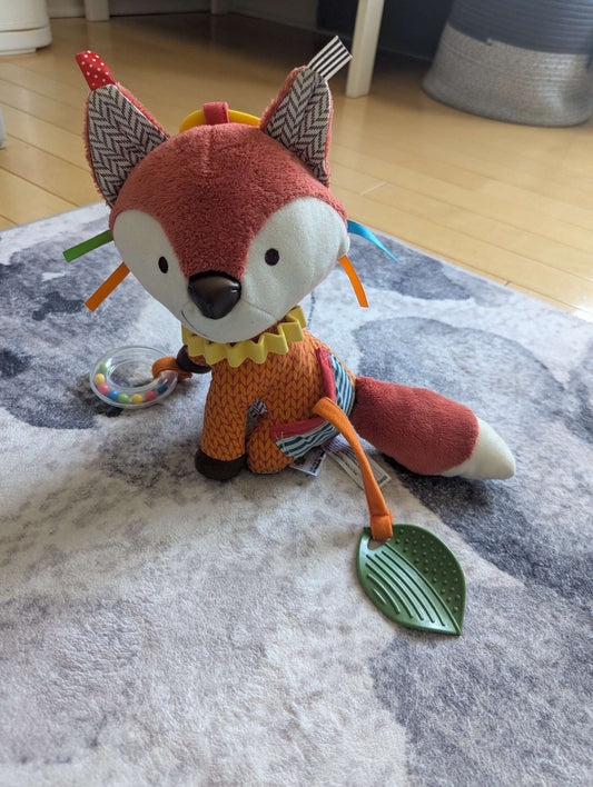 Car seat multi texture toy