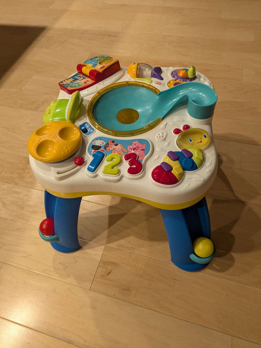 Baby VTech touch and explore activity table