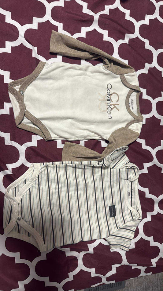 Calvin Klein short sleeve and long sleeve onsie 6-9 months, Kids 9 Month (6-9M)