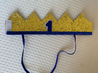 Bundle 1st birthday decorations: garland, cake topper, crown
