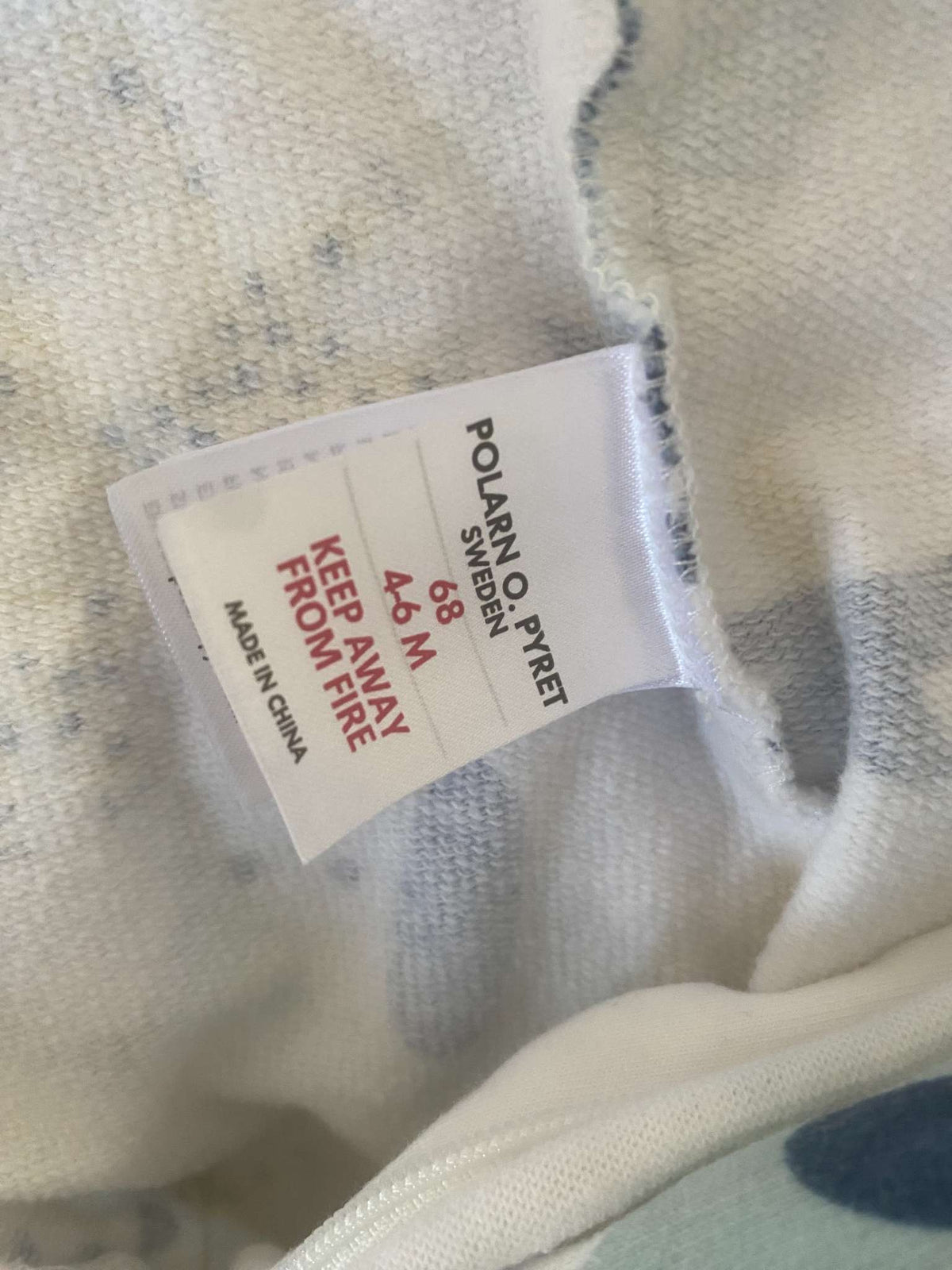 Polarn O Pyret (Swedish brand) L/S hooded romper 4-6m (MSRP $75), Kids 6 Month (3-6M)