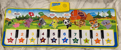 Sanmersen Piano Mat NWOT (MSRP $40)