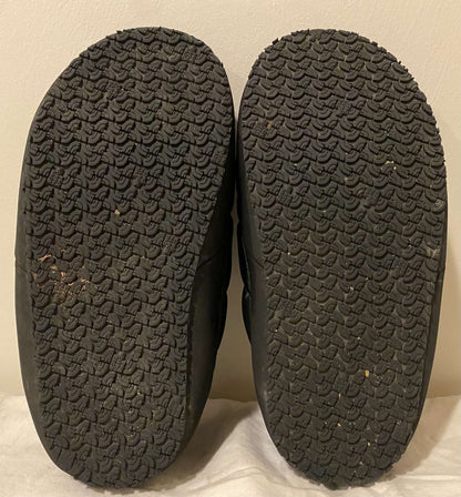Black North Face Thermoball Traction Mules Sz 2 (MSRP $70), Shoes 2 (Kids:4-8yr)