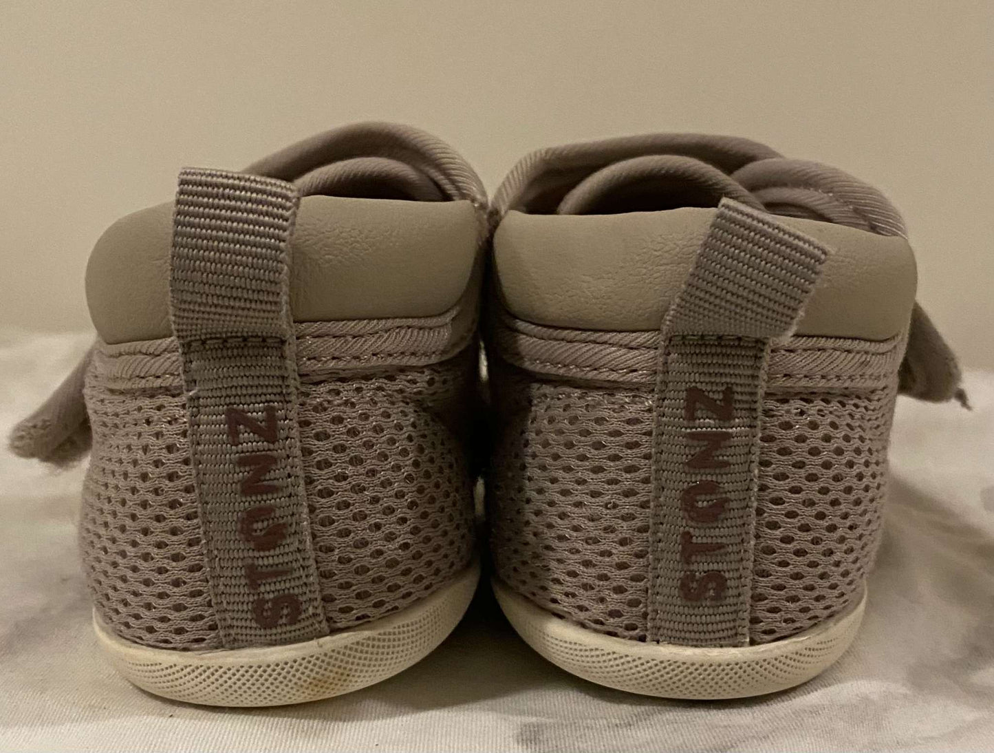 Stonz Cruiser Original Baby Shoes in Dune (MSRP $57), Shoes 6 (Walkers:12-24 mth)