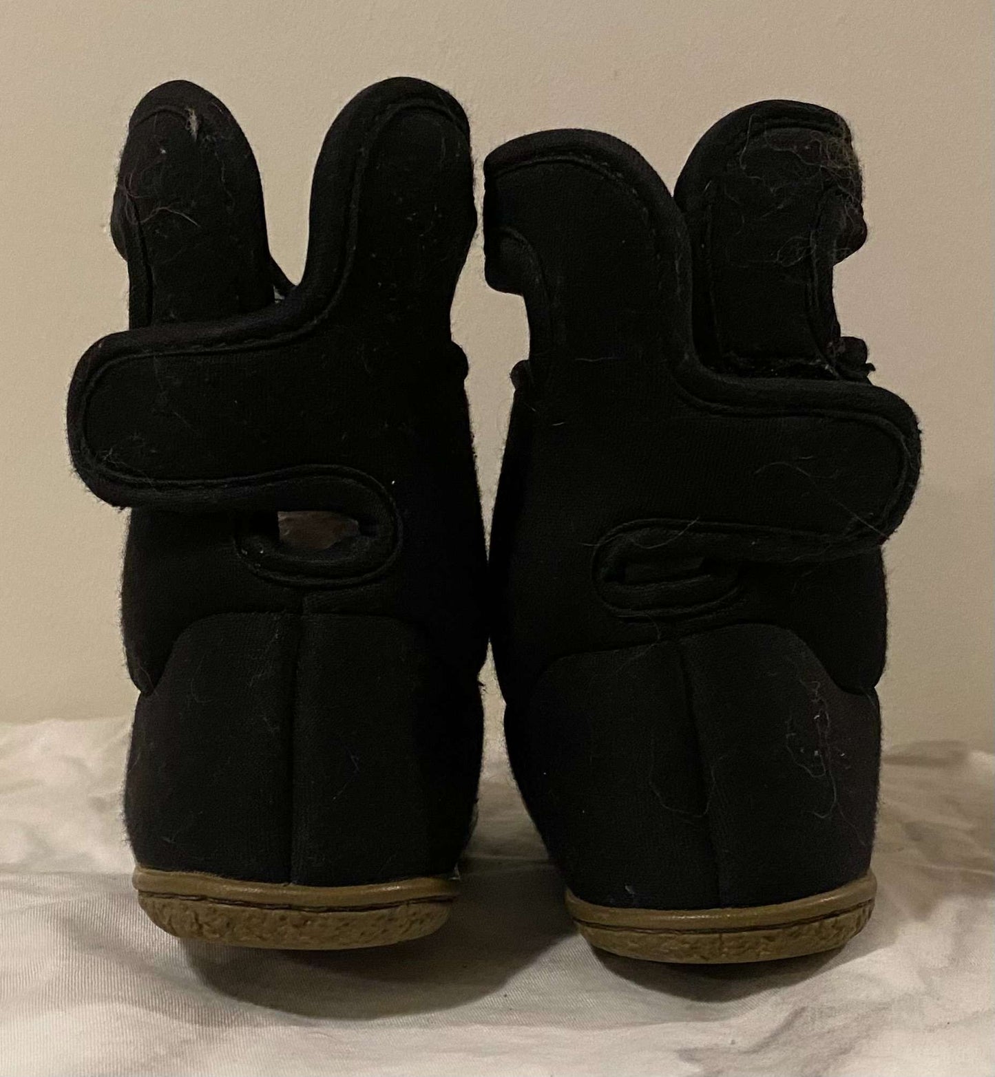 Black Baby Bogs II (MSRP $75), Shoes 5 (Walkers:12-24 mth)