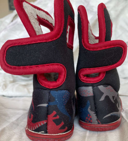 Baby Bogs II Dino Sz 5 (MSRP $75), Shoes 5 (Walkers:12-24 mth)