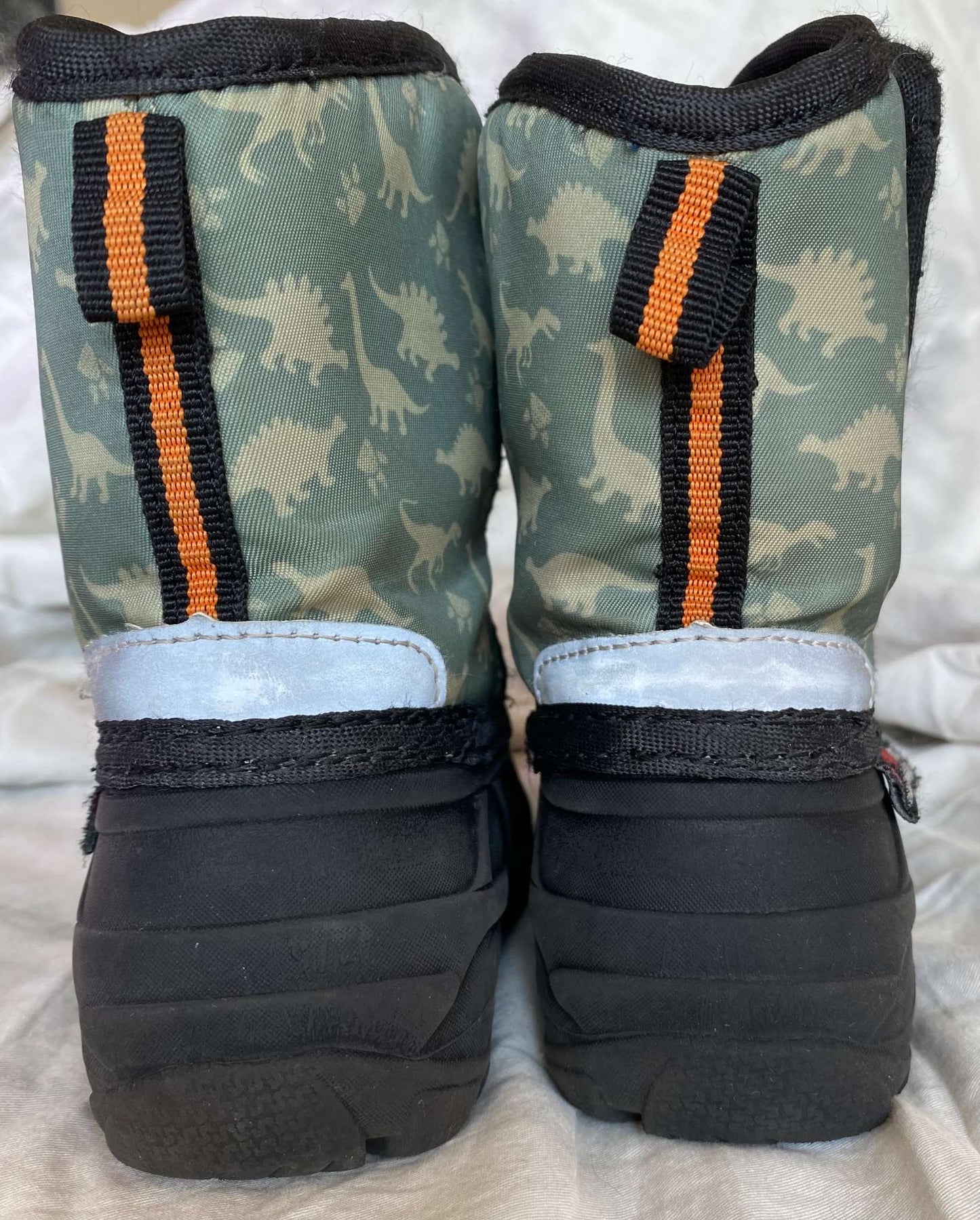 George Toddler Dino Winter Boots Sz 6, Shoes 6 (Walkers:12-24 mth)