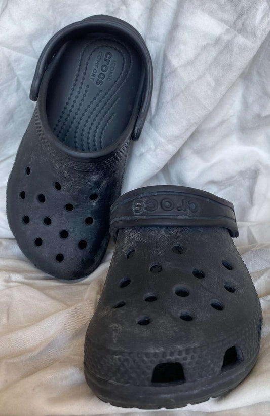 Black Crocs Sz 10, Shoes 10 (Toddler:2-4yr)