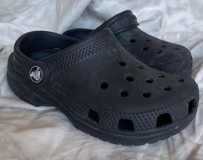 Black Crocs Sz 10, Shoes 10 (Toddler:2-4yr)
