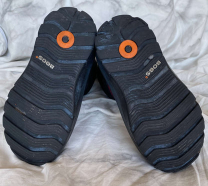 Bogs Neo-Classic Cool Dinos Winter Boots Sz 9 (MSRP $115), Shoes 9 (Toddler:2-4yr)