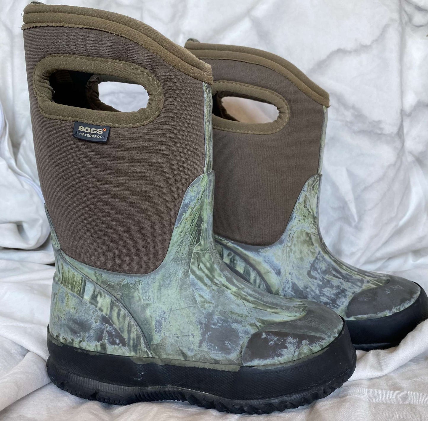 Bogs 3-Season Boots Classic II Mossy Oak Sz 9, Shoes 9 (Toddler:2-4yr)