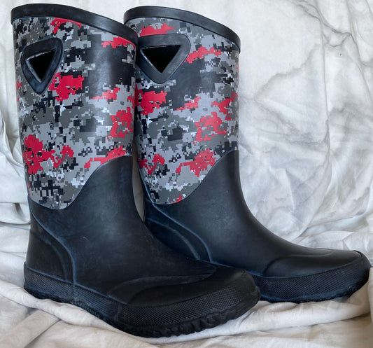 Elements Waterproof Digital Camo Boots Sz 2 Y, Shoes 2 (Kids:4-8yr)