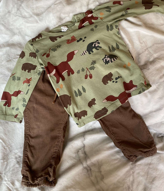 H&M L/S green forest shirt with brown cords 12m, Kids 12 Month (9-12M)