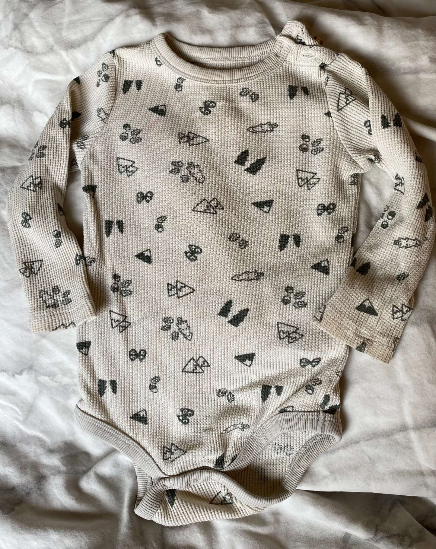 Bundle 3 Joe Fresh Waffle L/S Onesies 12-18m, Kids 18 Month (12-18M)