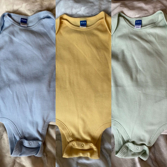 Bundle 3  Old Navy s/s pastel onesies: blue, green, yellow (18-24m), Kids 24 Month (18-24M)