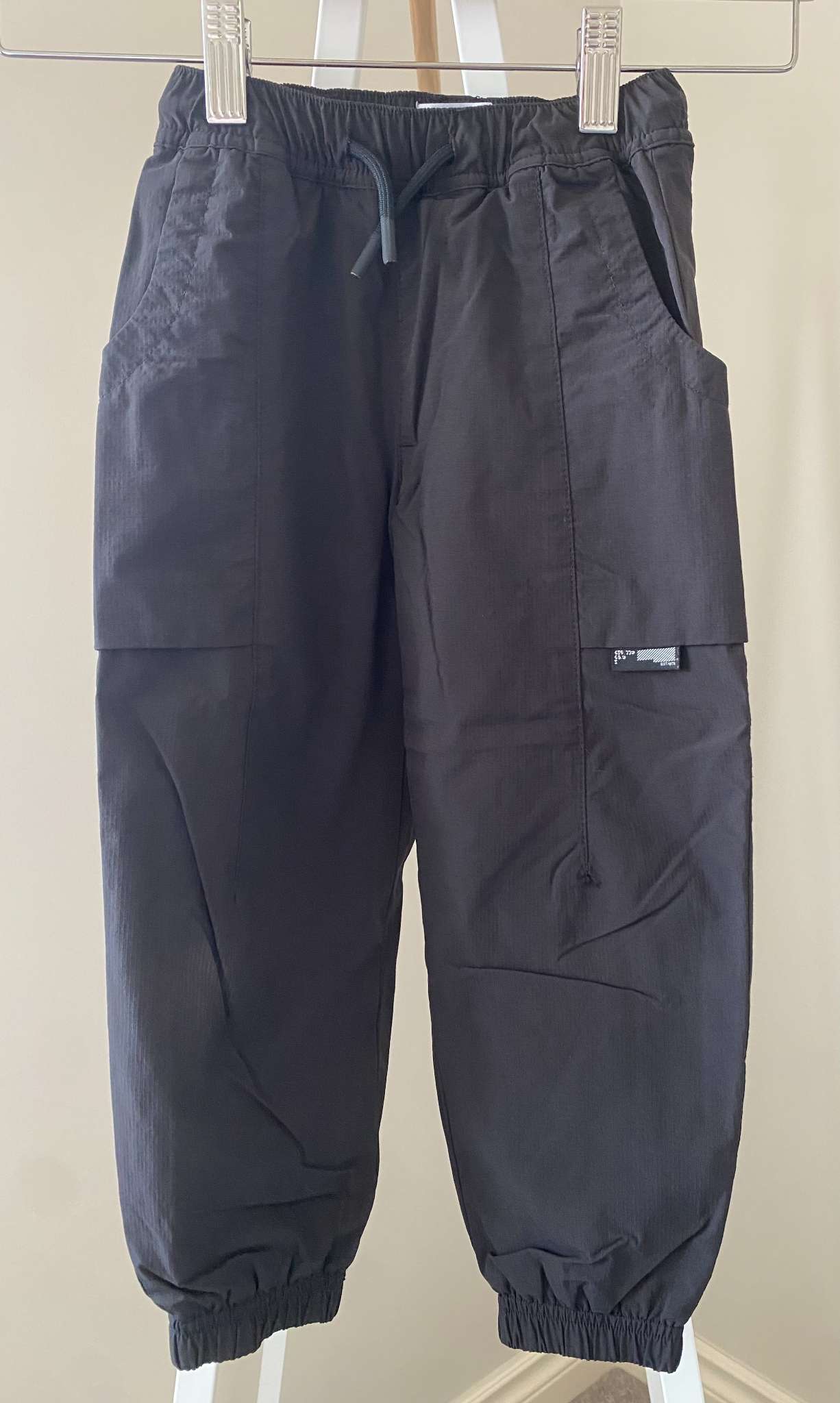 Zara black wind pants Sz 5, Kids 5/5T