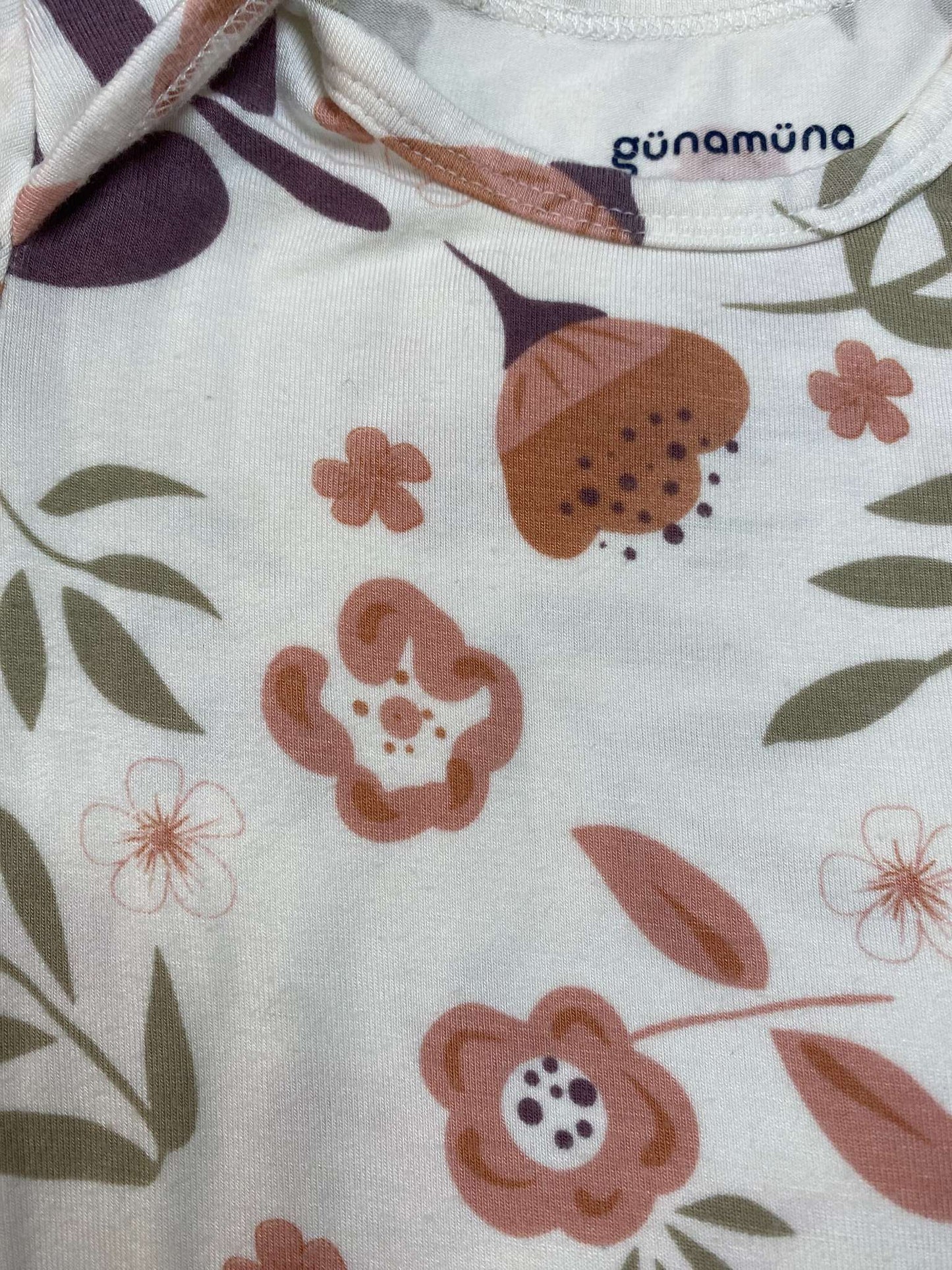 Gunamuna girl's convertible floral bloom footie 9-12M (MSRP $45), Kids 12 Month (9-12M)
