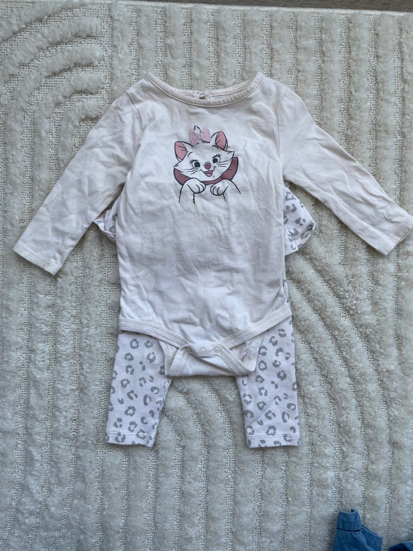 Aristocats 2 piece set, Kids 12 Month (9-12M)