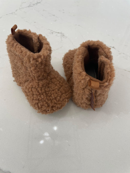 Rise Little Earthling baby slippers 3-6m, Shoes 2 (Baby: 0-12 mth)