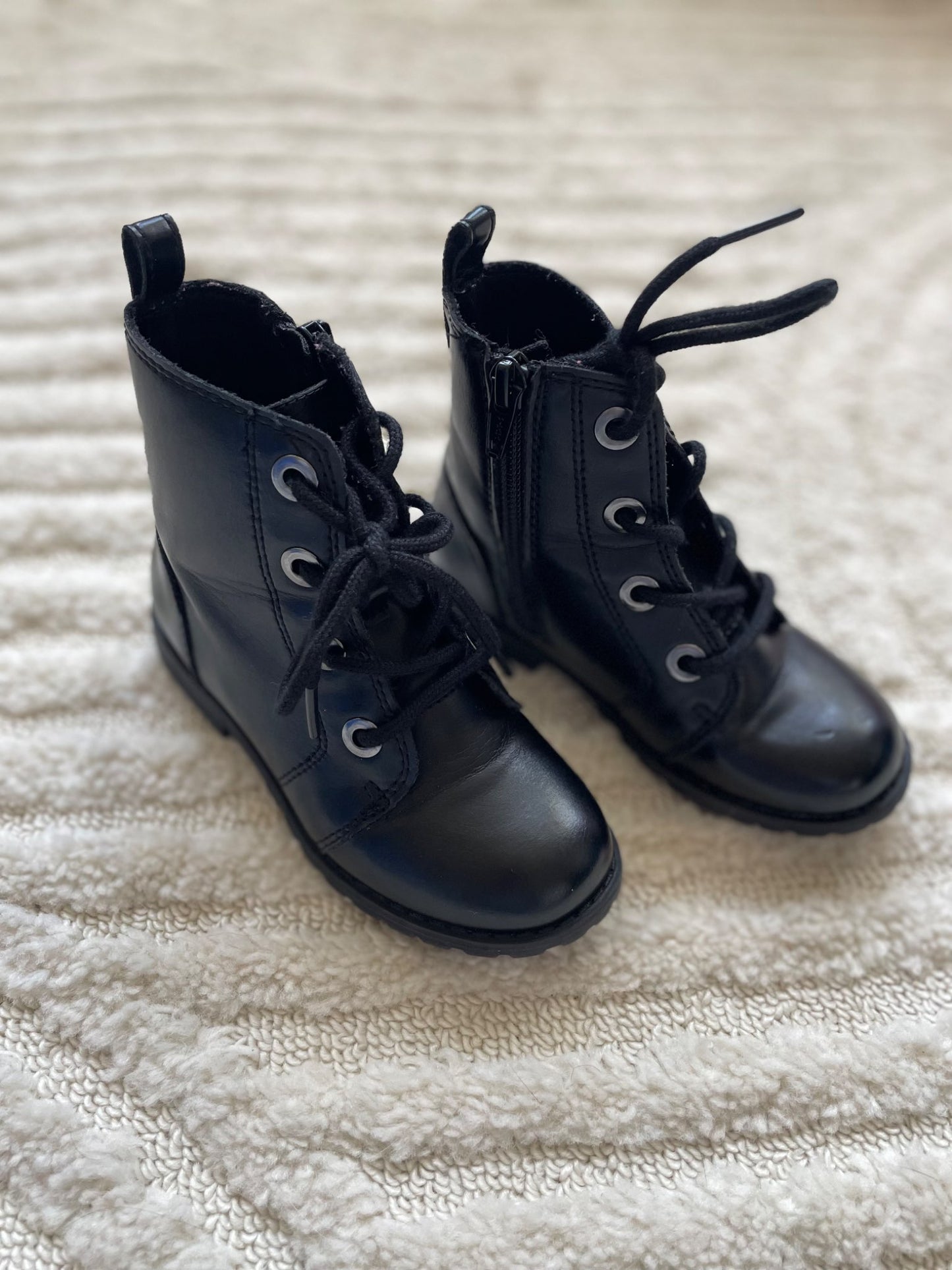 Toddler 9C black boots, Shoes 9 (Toddler:2-4yr)