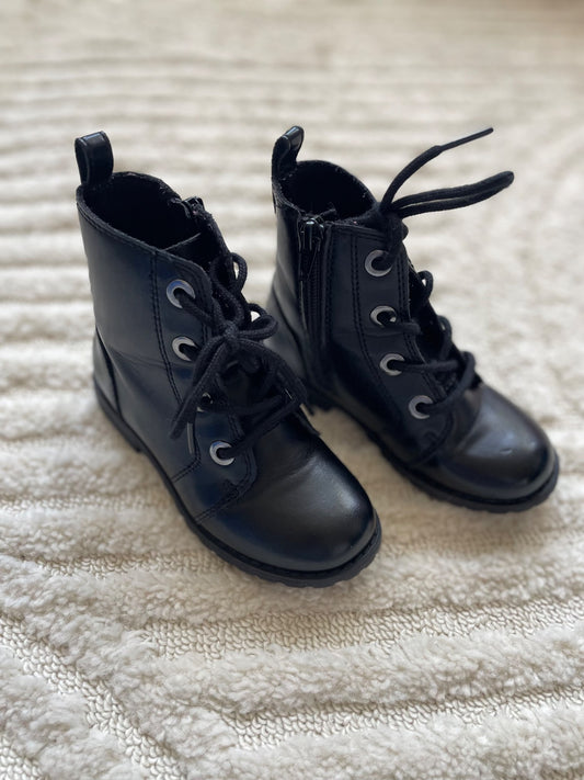 Toddler 9C black boots, Shoes 9 (Toddler:2-4yr)