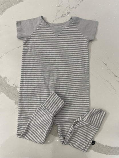 Small Shop 12m wildlife romper, Kids 12 Month (9-12M)